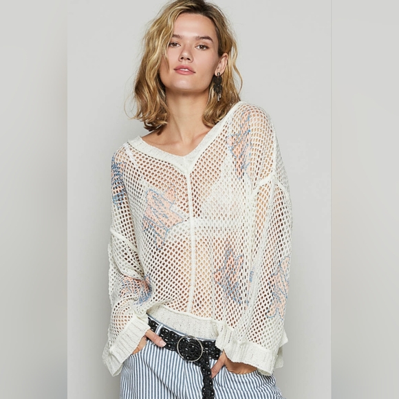 POL Tops - #677 POL Star Print Long Sleeve Sweater Top